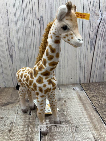 024412 Steiff 'Magda' Masai Giraffe National Geographic plush toy collectable 